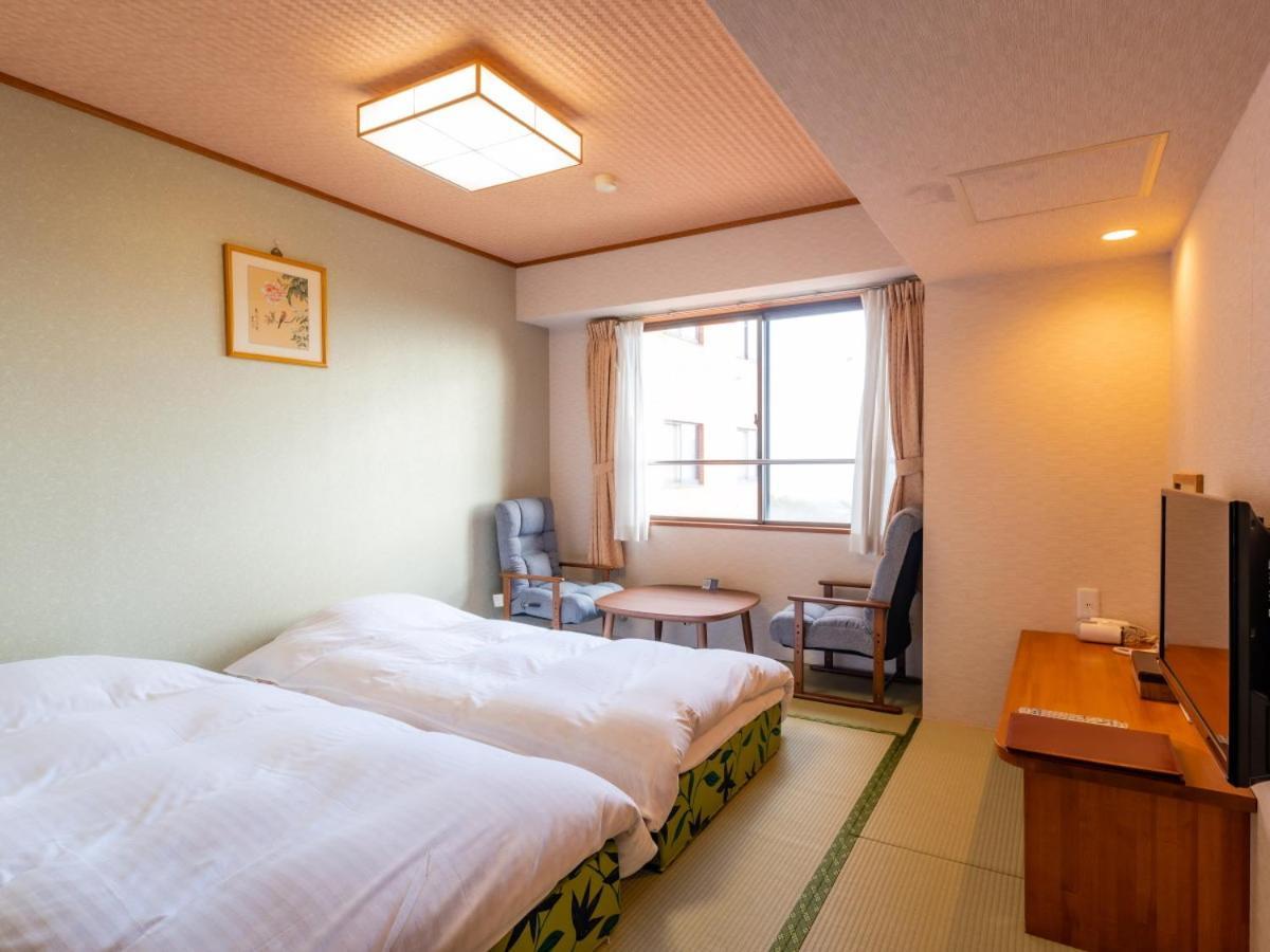 אויאמה Fujimihana Resort מראה חיצוני תמונה