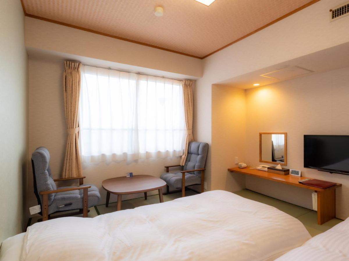 אויאמה Fujimihana Resort מראה חיצוני תמונה