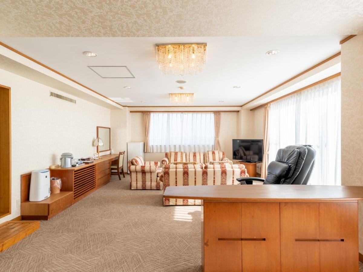אויאמה Fujimihana Resort מראה חיצוני תמונה