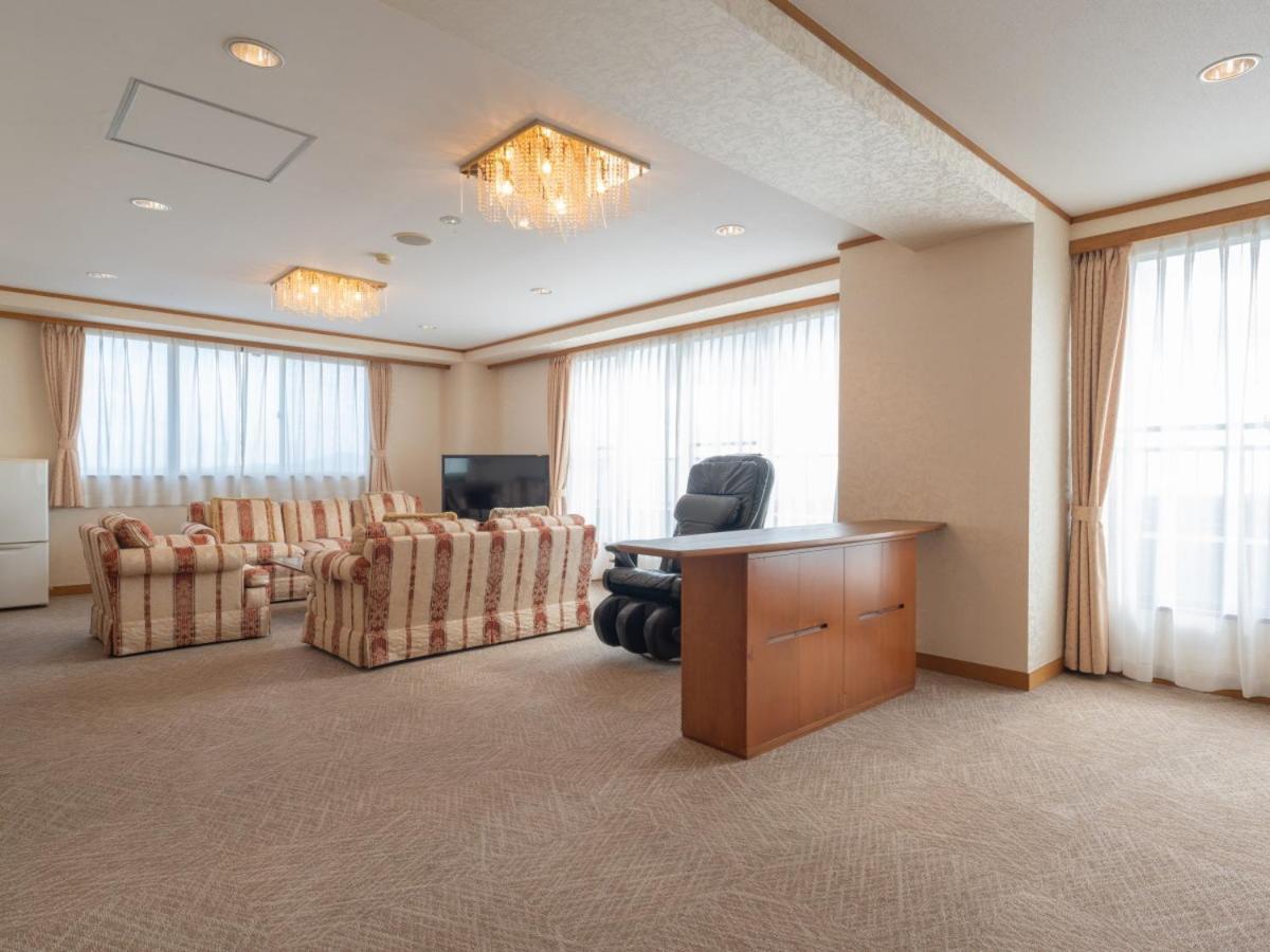 אויאמה Fujimihana Resort מראה חיצוני תמונה